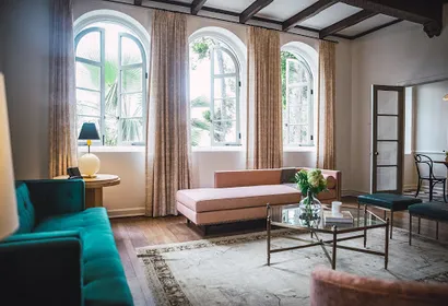 Franklin Ave Apartment