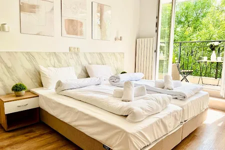 AHS Serviced Apartment