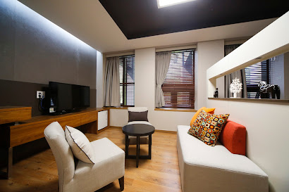 Sports Town - Gil St Serviced Apartment