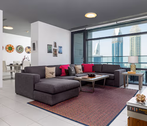 Modern 2 BR in DIFC