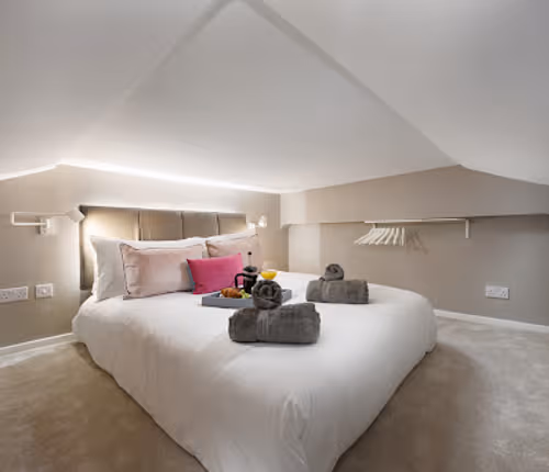 Durnford Street Apartment with a Mezzanine near Royal William Yard