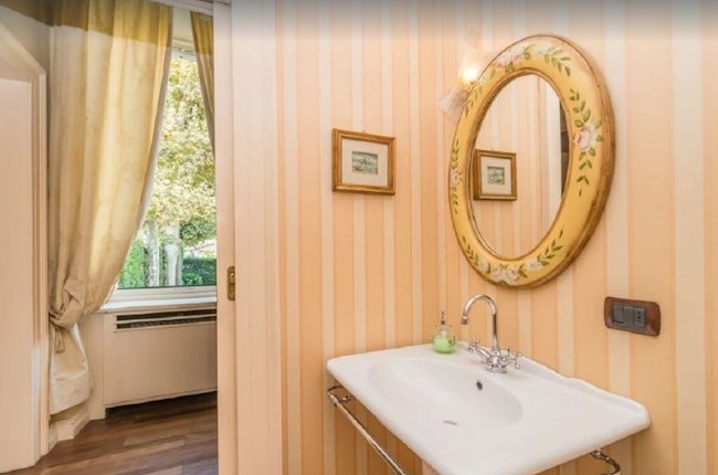 LAKE COMO HISTORIC LUXURY VILLA- 1200M2 OF PURE SPLEDOUR