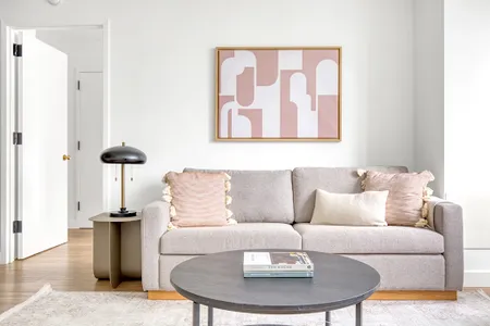 Cliff Street Apartment