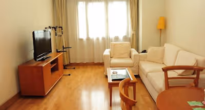 Guangdong Rd Serviced Apartments