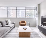 S Ashland Ave Serviced Apartment