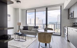 NE 4th Street Serviced Apartment