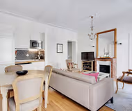 STAY NEAR THE EIFFEL NEXT TO RUE CLER