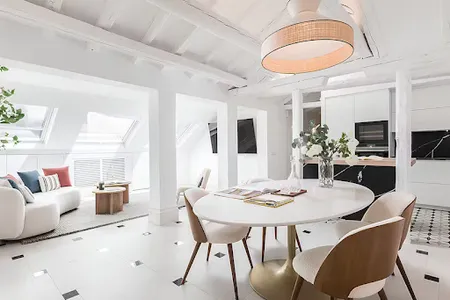 Pl. de Chueca Serviced Apartment