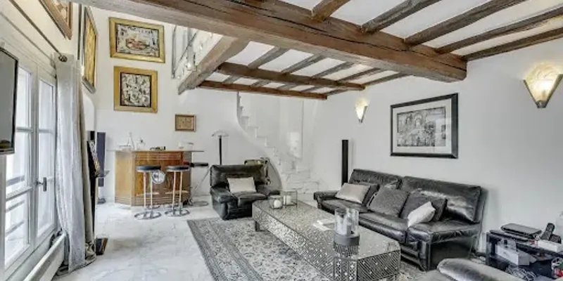 A 135M2 RARE SUPER LUXURY GEM NEAR PLACE VENDOME