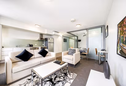 Peel Street Apartment