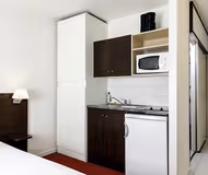 Full kitchen at Lille Vauban