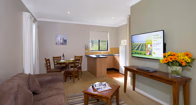 McDonalds Road Apartments