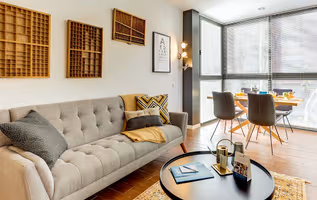 Carrer de los Castillejos Serviced Apartment