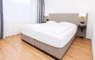 Longstreet Serviced Apartment, Zurich West