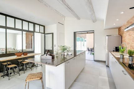 A Cozy Villa Retreat Near St Remy de Provence