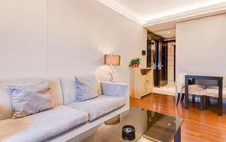 Riverfront Road Apartments