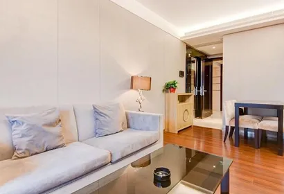 Riverfront Road Apartments
