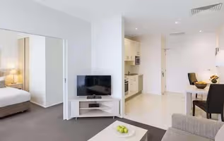 Lonsdale Street Accommodations
