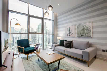 Spectacular Canal View Two Bedroom In Dubai Marina