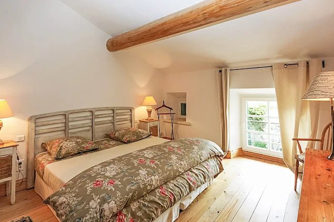 Quintessential Provencal Villa in the Hamlet of Maubec