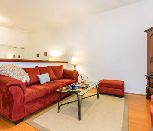 Studio apartment at Marina District apartment