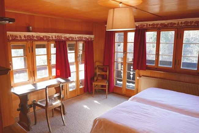 A Traditional Alpine 240 sqm Chalet in Central Gstaad