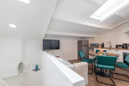 Enseignement  Serviced Apartment