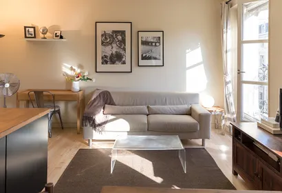 Rue de Rivoli Serviced Apartment