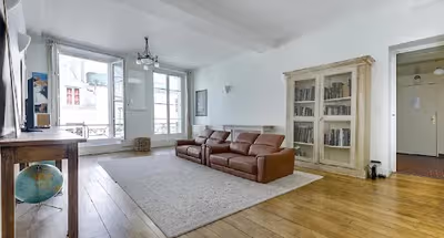 Tucked next to Louvre & Seine -  A dream location