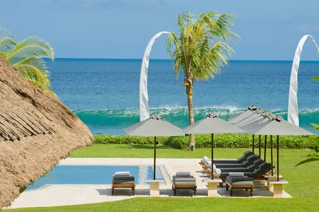 An Elegant and Tropical Villa in Bali