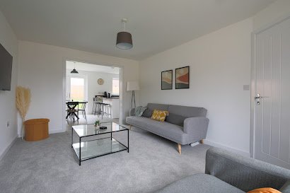 RD Stays Newly Built 4 Bed House - Sleeps 10