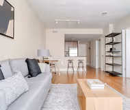 Mt Vernon Triangle Apartment