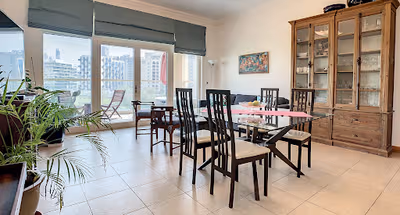 Cosy Al Hallawi Shoreline Apartment