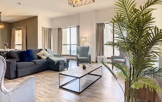 Spacious Sadaf 5 Apartment