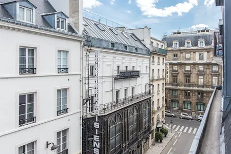 QUATRE SEPTEMBRE SERVICED APARTMENT