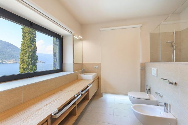 ULTRA MODERN LUXURY RETREAT ON THE FIRST LINE OF LAKE COMO!