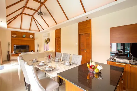 Spacious Pool Villa in Rawai Beach