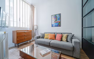 Canal Saint Martin Apartment