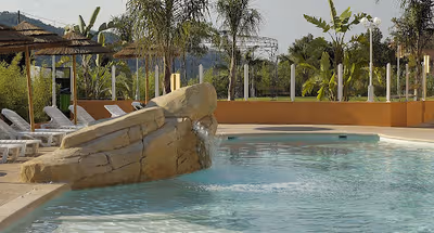 Carros Luxury Apartments