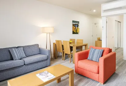 Macalister Street Serviced Apartment