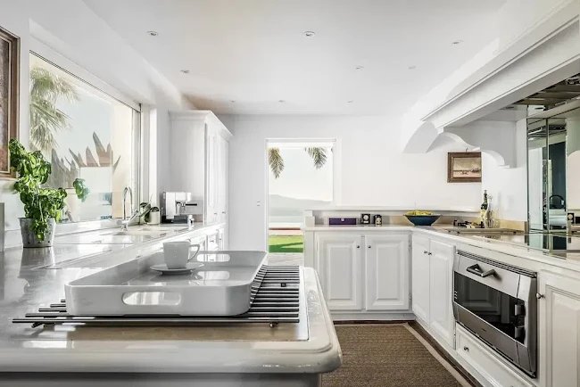 STUNNING VILLA IN GRIMAUD PANORAMIC SEAVIEWS