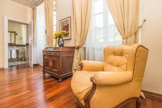LAKE COMO HISTORIC LUXURY VILLA- 1200M2 OF PURE SPLEDOUR