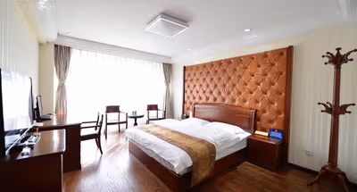 Jinyuchi Middle Street Serviced Apartments