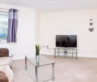 2 Bed Modern Apartment