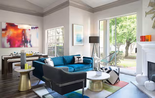 Metric Blvd Apartments