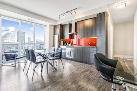 Front Street Apartment