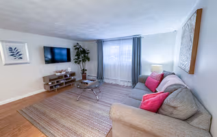 Boston Vacation, Longwood Medical, Mins to MBTA, pkg