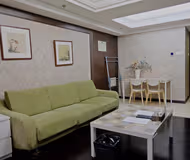 Jiangtai West Road Serviced Apartments
