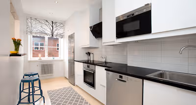 Fully equipped kitchen at Gyllenborgsgatan
