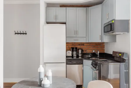E 35th Street Serviced Apartment